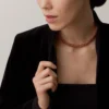 Agrafe långt halsband, halvpavé Agrafe långt halsband, halvpavé