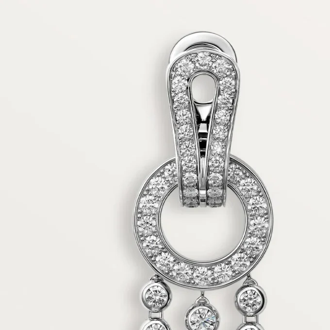 Agrafe-örhängen, briljantslipade diamanter, pavé Agrafe-örhängen, briljantslipade diamanter, pavé