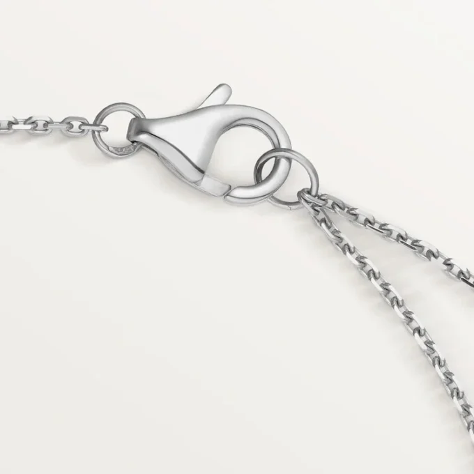 Armband med symboler – vitguld, diamanter – Cartier Armband med symboler – vitguld, diamanter – Cartier