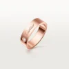 C De Cartier vigselring, 5 mm bredd, 1 diamant C De Cartier vigselring, 5 mm bredd, 1 diamant