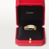 C De Cartier vigselring, 5 mm bredd, 1 diamant C De Cartier vigselring, 5 mm bredd, 1 diamant