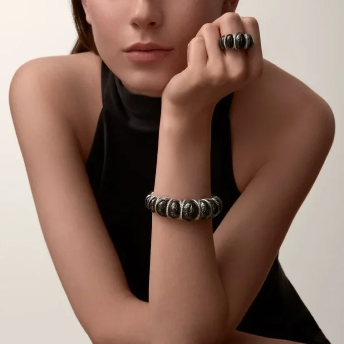 Cartier Libre Tressage-ring, metakvartsit, diamanter