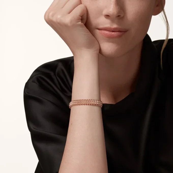 Clash De Cartier-armband, flexibelt, dubbelradigt, pavé Clash De Cartier-armband, flexibelt, dubbelradigt, pavé