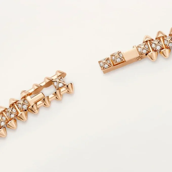 Clash De Cartier-halsband, flexibelt, liten modell, pavé Clash De Cartier-halsband, flexibelt, liten modell, pavé