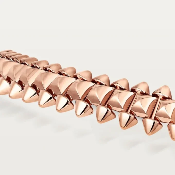Clash De Cartier-halsband, flexibel, medelstor modell Clash De Cartier-halsband, flexibel, medelstor modell