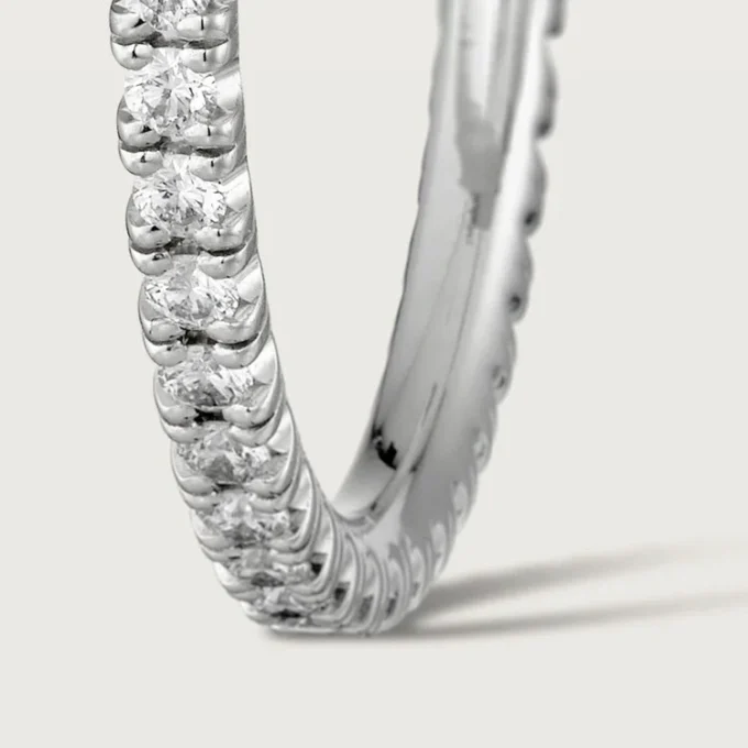 Etincelle De Cartier örhängen, medelstor modell – vitguld, diamanter – Cartier Etincelle De Cartier örhängen, medelstor modell – vitguld, diamanter – Cartier