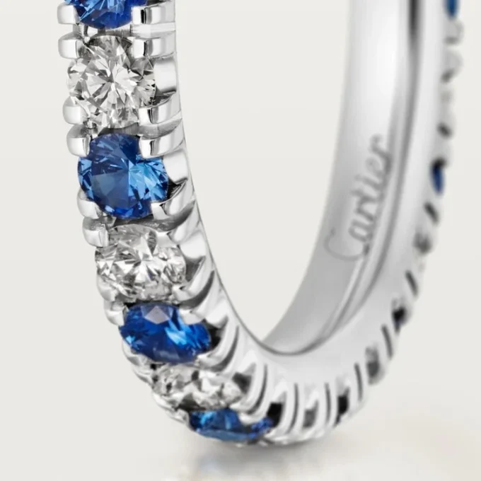 Etincelle De Cartier vigselring – platina, safirer, diamanter – Cartier