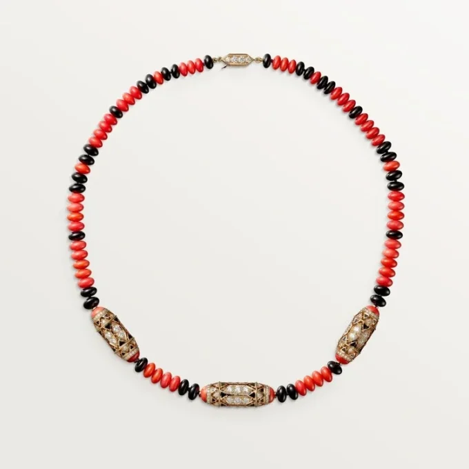 Högklassigt smycke – Halsband – Roséguld, korall, onyx, svart lack, diamanter – Cartier Högklassigt smycke – Halsband – Roséguld, korall, onyx, svart lack, diamanter – Cartier