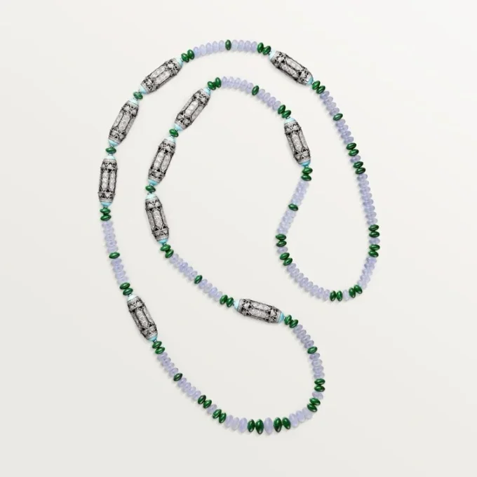 Högklassigt smycke – vitguld, kalcedon, skarn, turkos, svart lack, diamanter – Cartier Högklassigt smycke – vitguld, kalcedon, skarn, turkos, svart lack, diamanter – Cartier