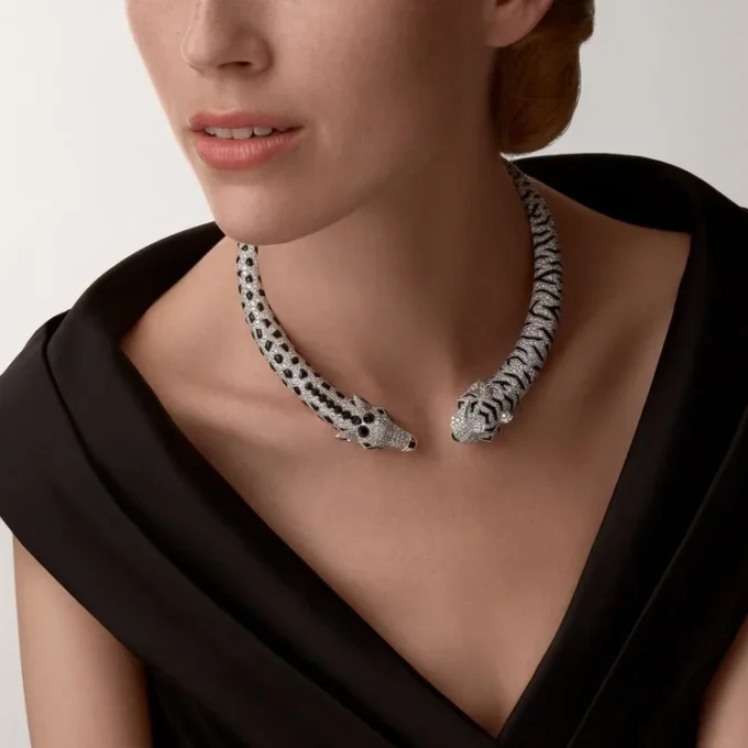 Indomptables De Cartier Torque-halsband, pavé Indomptables De Cartier Torque-halsband, pavé