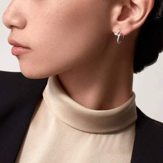 Juste Un Clou-örhängen – vitguld, diamanter – Cartier Juste Un Clou-örhängen – vitguld, diamanter – Cartier