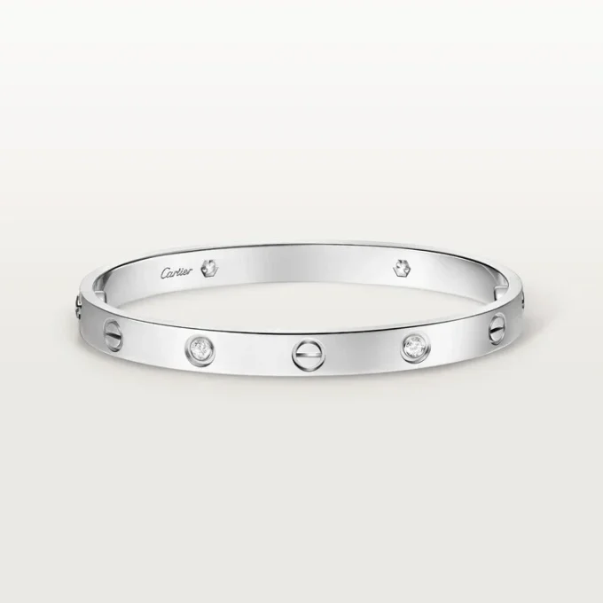 Kärleksarmband, klassisk modell, 4 diamanter Kärleksarmband, klassisk modell, 4 diamanter