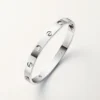 Kärleksarmband, klassisk modell, 4 diamanter Kärleksarmband, klassisk modell, 4 diamanter