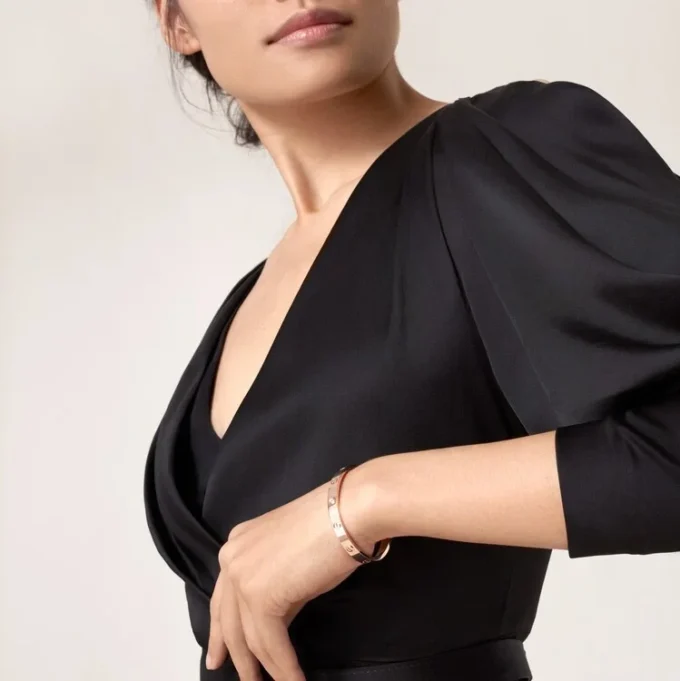 Kärleksarmband, klassisk modell, 4 diamanter Kärleksarmband, klassisk modell, 4 diamanter