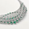 Le Voyage Recommence-halsband, smaragd, pavé