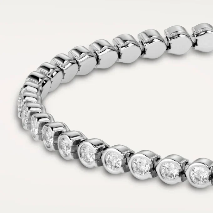Lignes Essentielles-armband, briljantslipade diamanter Lignes Essentielles-armband, briljantslipade diamanter