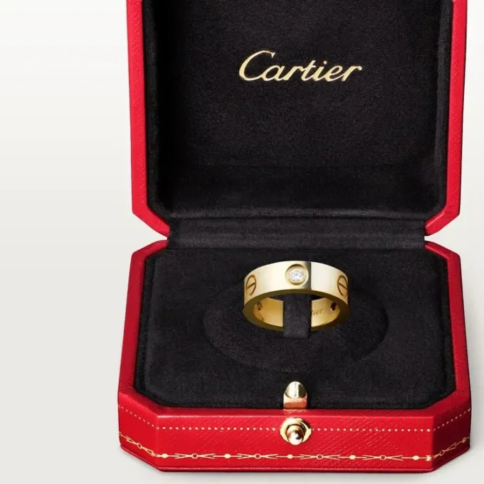 Love 3 diamantring – gult guld, klassisk modell | Cartier Us Love 3 diamantring – gult guld, klassisk modell | Cartier Us