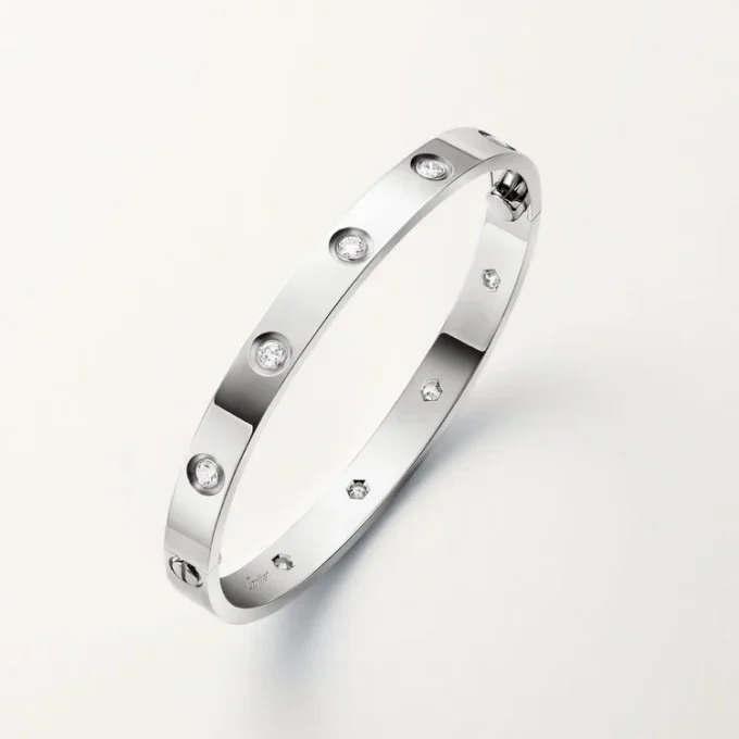 Love-armband, klassisk modell, 10 diamanter Love-armband, klassisk modell, 10 diamanter