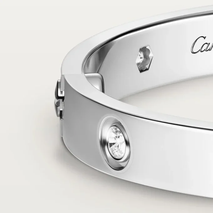 Love-armband, klassisk modell, 10 diamanter Love-armband, klassisk modell, 10 diamanter