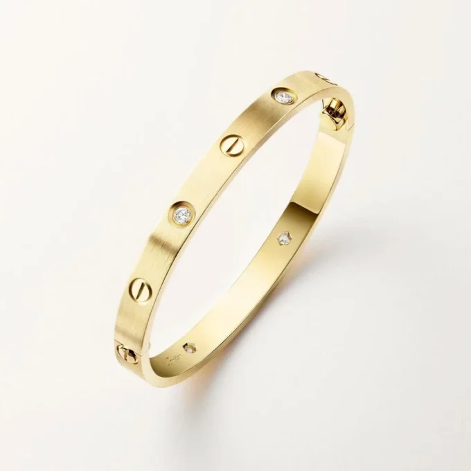 Love-armband, klassisk modell, borstad, 4 diamanter
