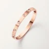 Love-armband, klassisk modell, borstad, 4 diamanter
