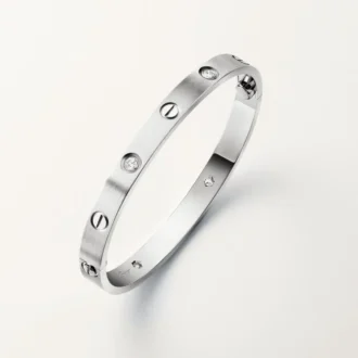 Love-armband, klassisk modell, borstad, 4 diamanter