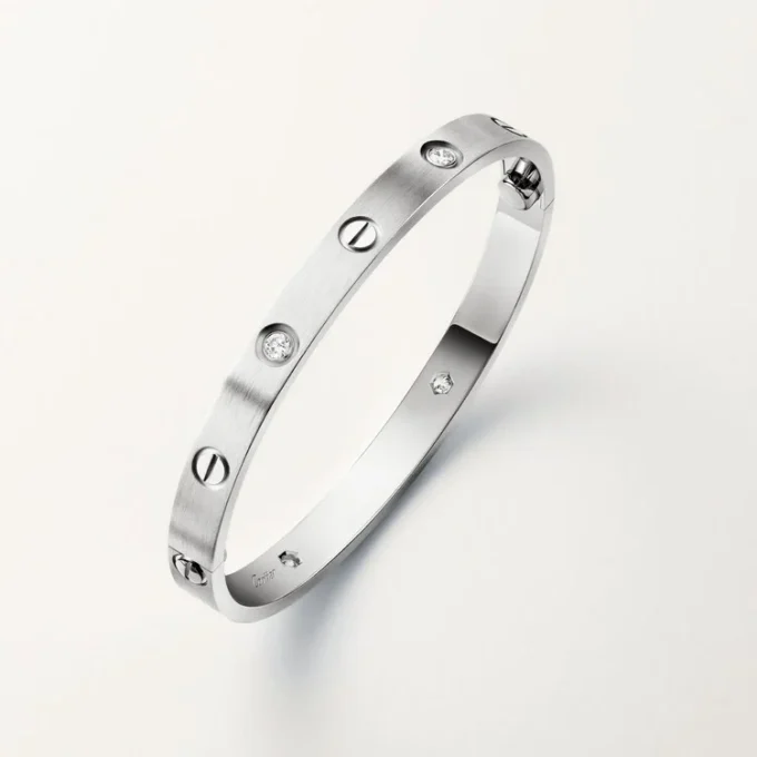 Love-armband, klassisk modell, borstad, 4 diamanter