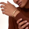 Love-armband, klassisk modell, borstad, 4 diamanter