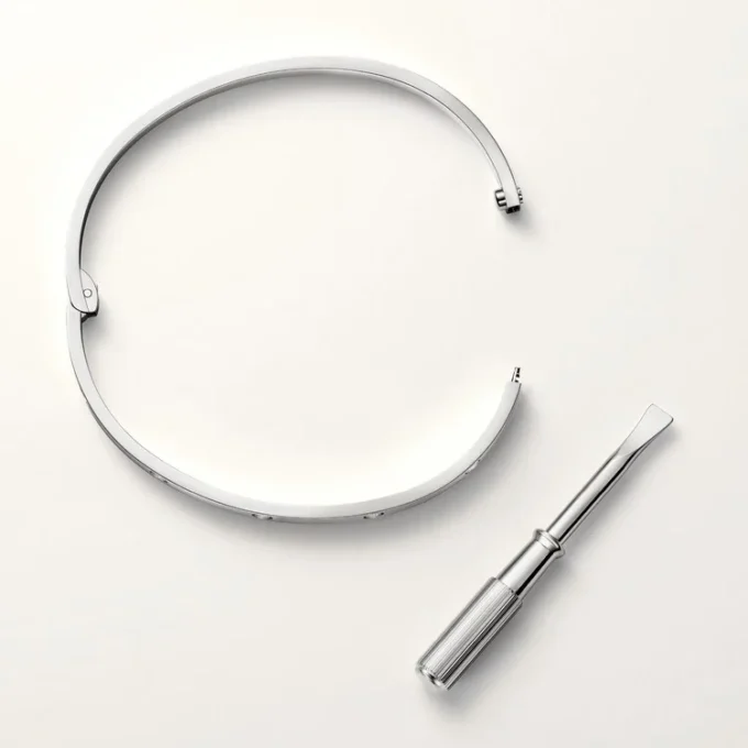Love-armband, liten modell, 10 diamanter