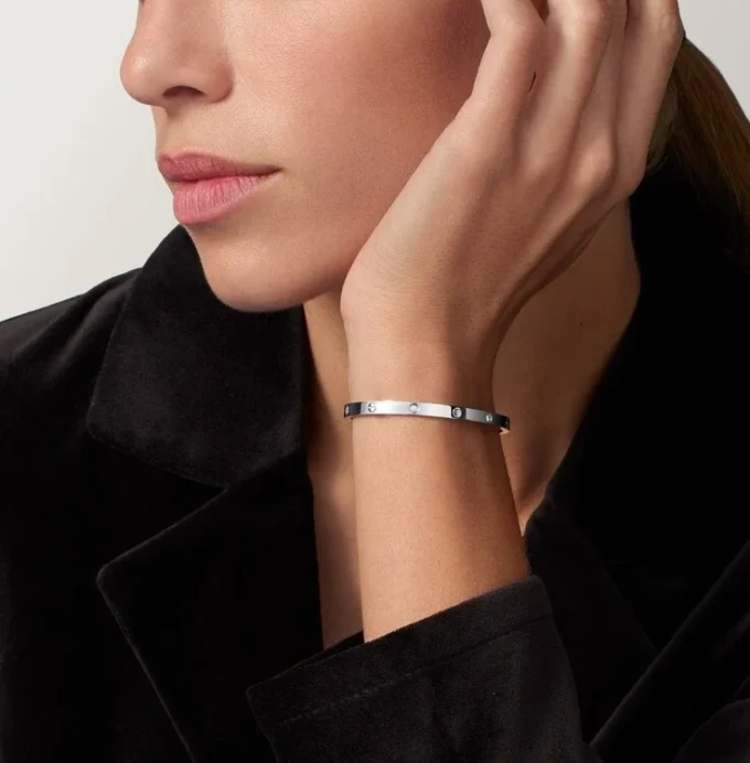 Love-armband, liten modell, 6 diamanter