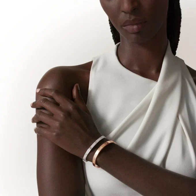 Love-armband, medelstor modell, pavé Love-armband, medelstor modell, pavé