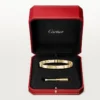 Love-armband, mediummodell, 4 diamanter Love-armband, mediummodell, 4 diamanter