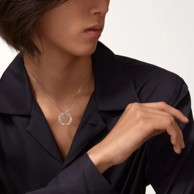 Love-halsband, 3 diamanter – vitguld, diamanter – Cartier Love-halsband, 3 diamanter – vitguld, diamanter – Cartier