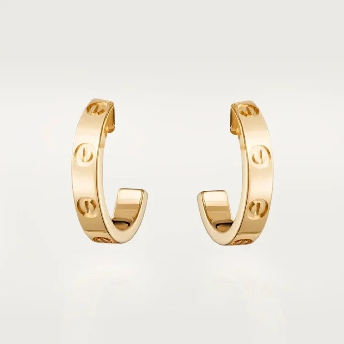 Love Hoop-örhängen – gult guld, liten modell | Cartier Us Love Hoop-örhängen – gult guld, liten modell | Cartier Us