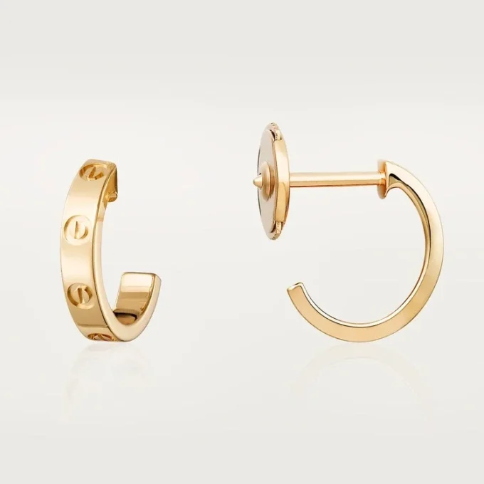 Love Hoop-örhängen – gult guld, liten modell | Cartier Us Love Hoop-örhängen – gult guld, liten modell | Cartier Us