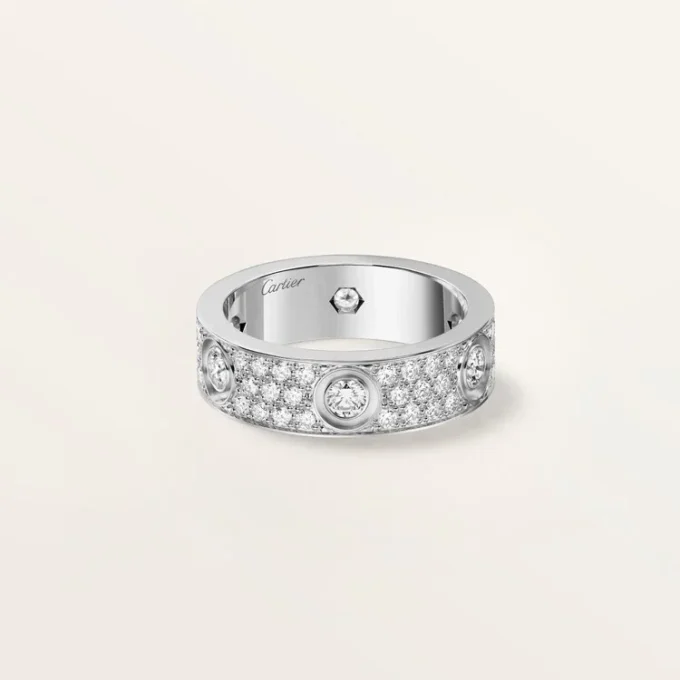 Love-ring, klassisk modell, pavé, 6 diamanter Love-ring, klassisk modell, pavé, 6 diamanter