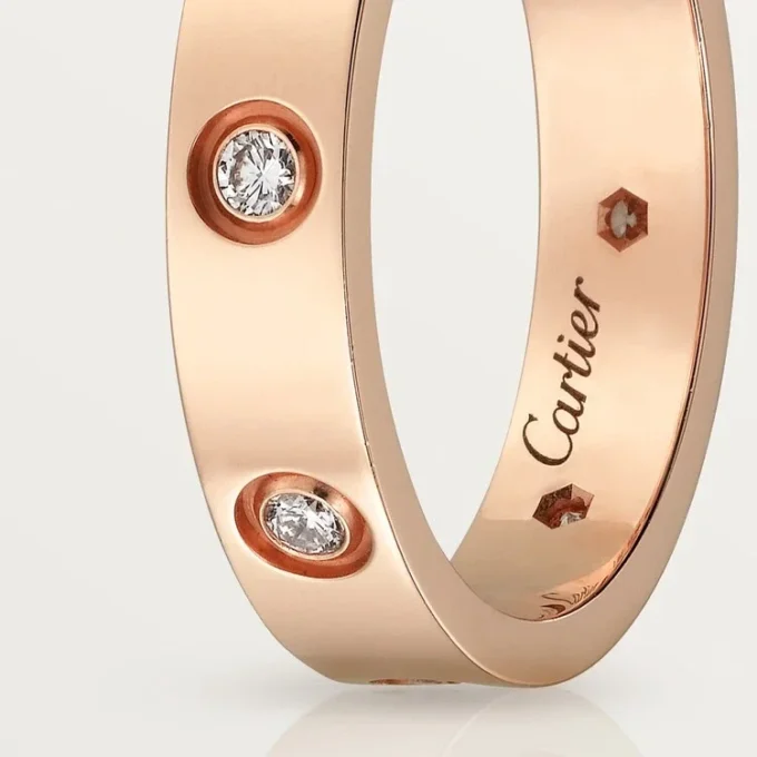 Love-vigselring, 8 diamanter – Roséguld, diamanter – Cartier