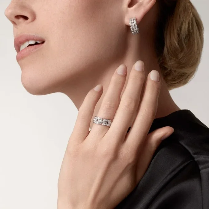 Maillon Panthere-ring, treradig, pavé