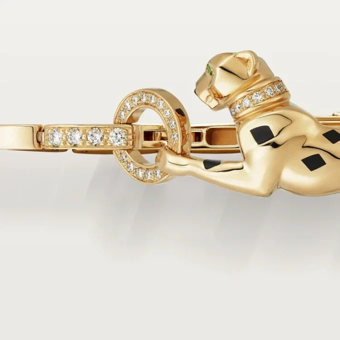 Panthere De Cartier-armband – gult guld, lack, diamant, tsavoritgranat, onyx – Cartier Panthere De Cartier-armband – gult guld, lack, diamant, tsavoritgranat, onyx – Cartier