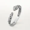 Panthere De Cartier-armband, medelstor modell, halvpavé