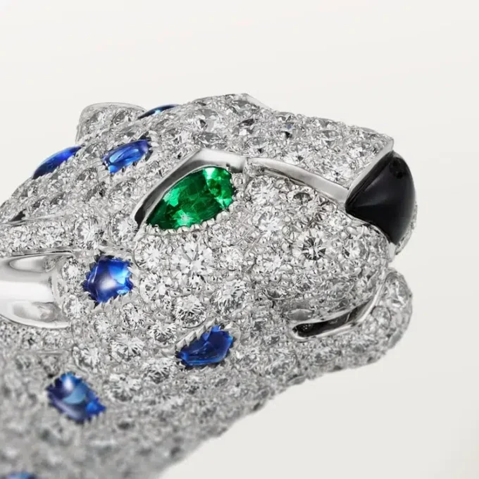 Panthere De Cartier-armband, safir, pavé Panthere De Cartier-armband, safir, pavé