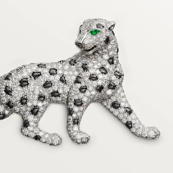 Panthere De Cartier-brosch – vitguld, smaragder, onyx, diamanter – Cartier