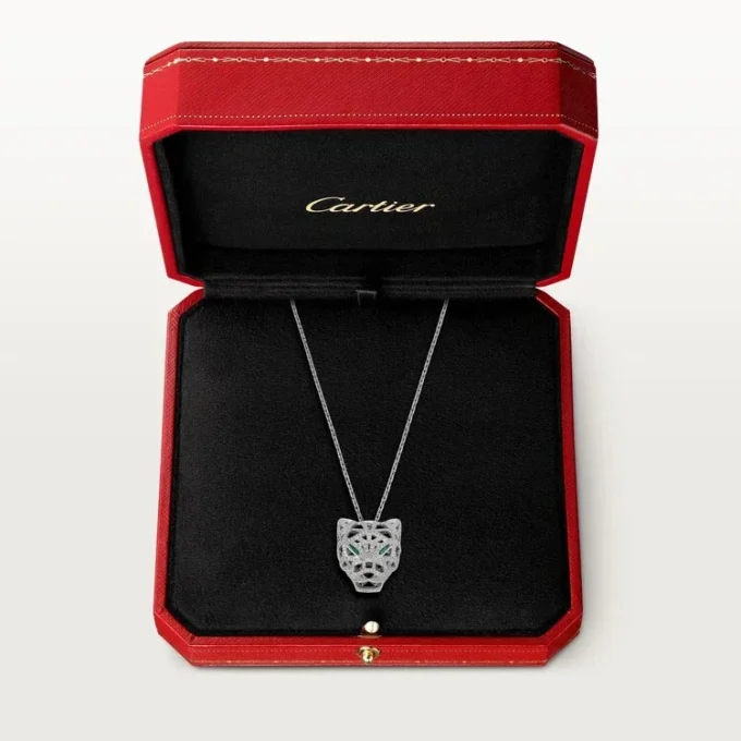 Panthere De Cartier-halsband – vitguld, smaragder, diamanter, onyx – Cartier Panthere De Cartier-halsband – vitguld, smaragder, diamanter, onyx – Cartier