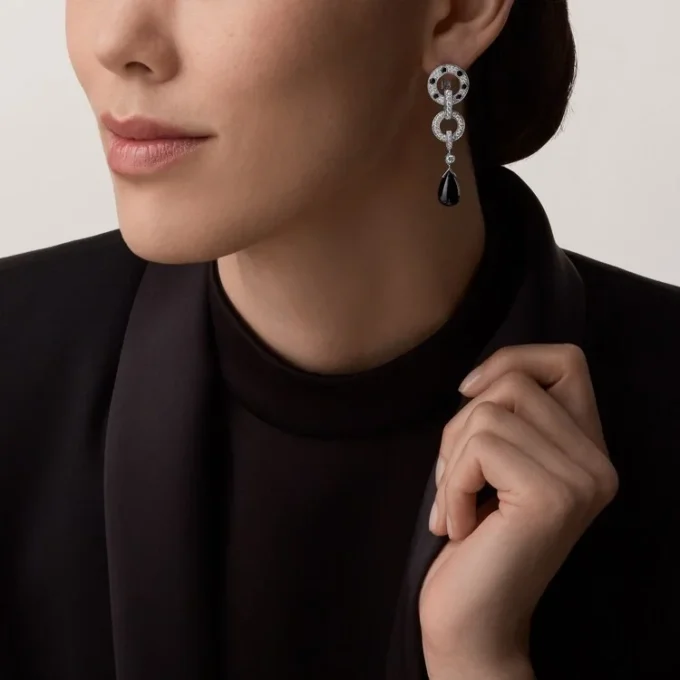 Panthere De Cartier örhängen, pavé Panthere De Cartier örhängen, pavé