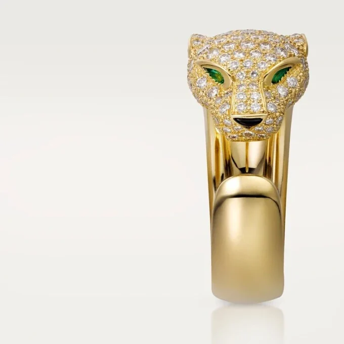 Panthere De Cartier-ring – gult guld, diamanter, smaragder, onyx – Cartier Panthere De Cartier-ring – gult guld, diamanter, smaragder, onyx – Cartier
