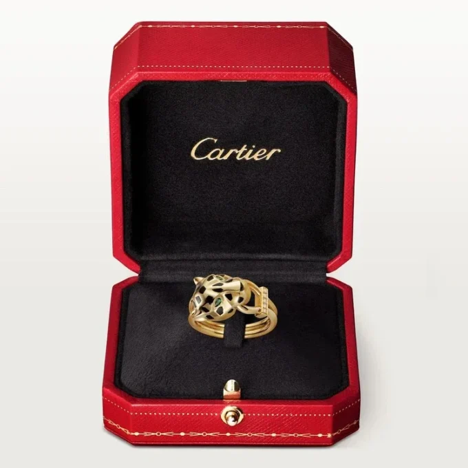 Panthere De Cartier-ring – gult guld, lack, diamanter, tsavoritgranat – Cartier Panthere De Cartier-ring – gult guld, lack, diamanter, tsavoritgranat – Cartier