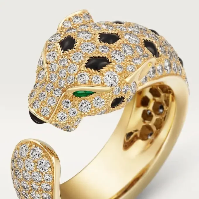 Panthere De Cartier-ring – gult guld, smaragder, onyx, diamanter – Cartier