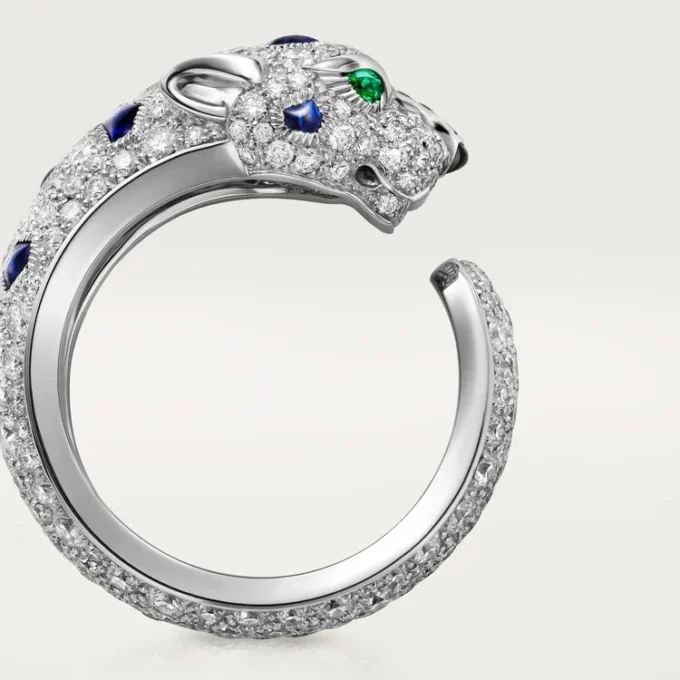 Panthere De Cartier-ring, medelstor modell, halvpavé Panthere De Cartier-ring, medelstor modell, halvpavé
