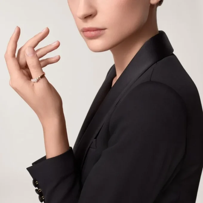 Panthere De Cartier-ring – roséguld, onyx, smaragder, diamanter – Cartier