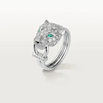 Panthere De Cartier-ring – vitguld, diamanter, smaragder, onyx – Cartier Panthere De Cartier-ring – vitguld, diamanter, smaragder, onyx – Cartier